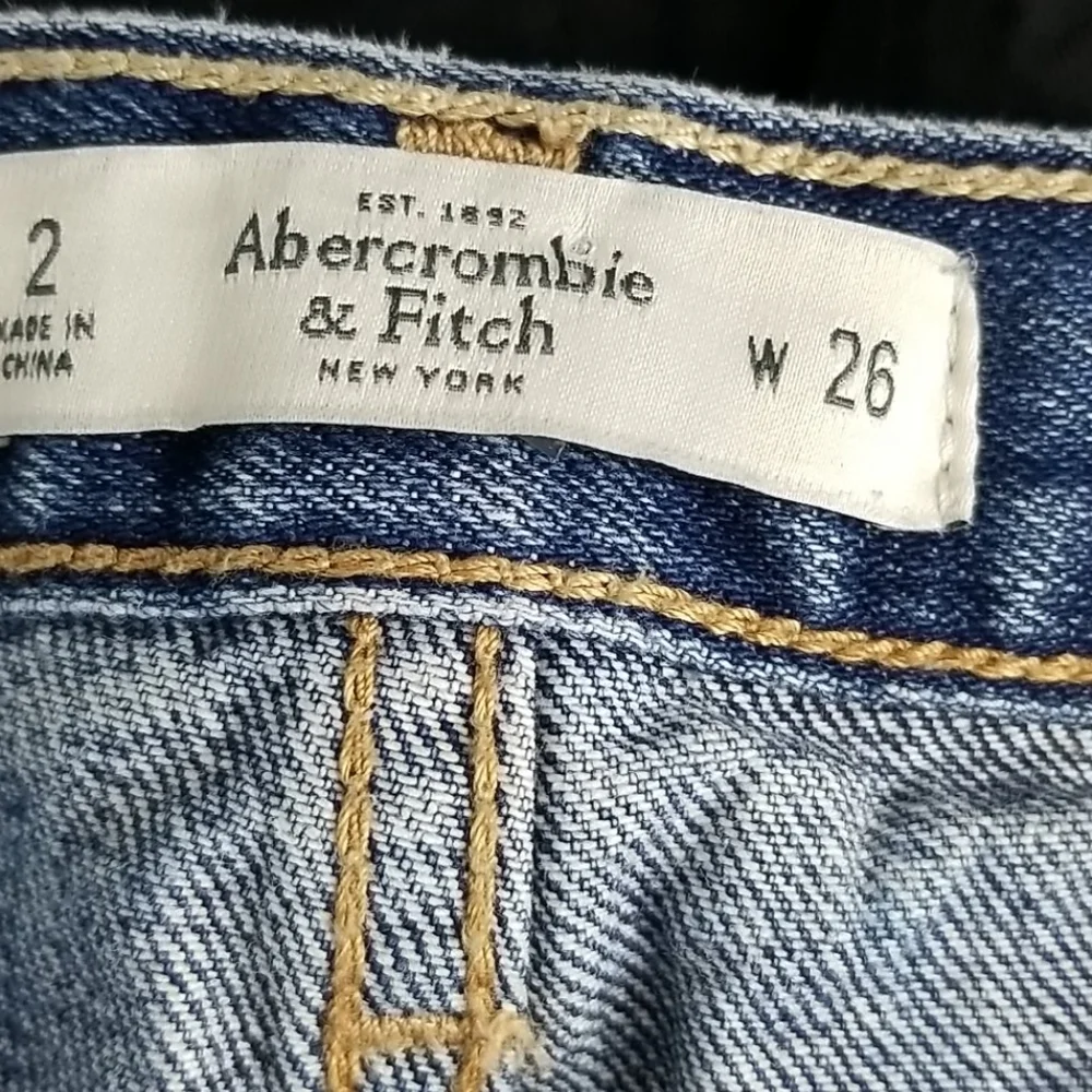 Abercrombie & Fitch Denim Destroyed Shorts Size 2